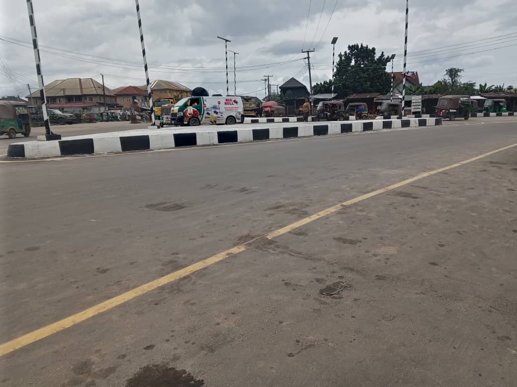 Emelogu Road Commissioned, Ehere Community Celebrates Governor Alex Chioma Otti's Efforts