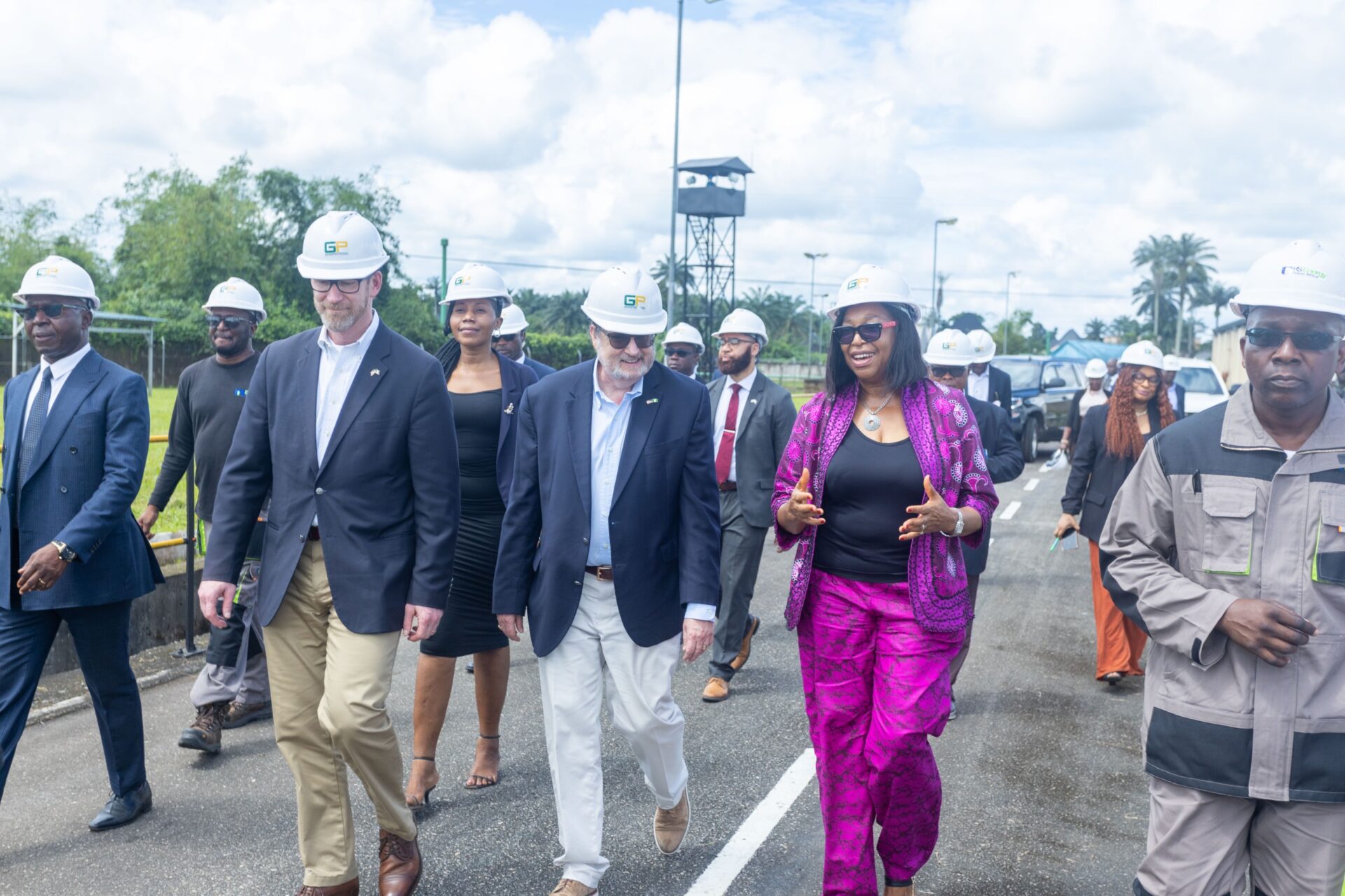 U.S. Ambassador Describes Aba Independent Power Project as World Class