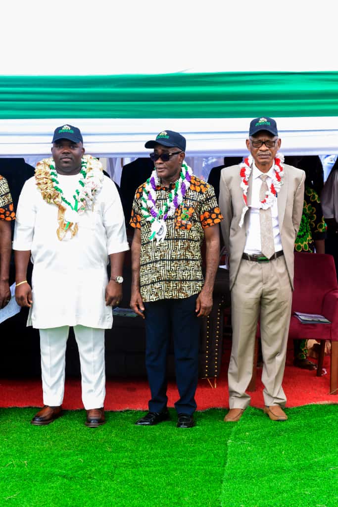 Abia Governor Honours Teachers, Reaffirms Commitment To Education