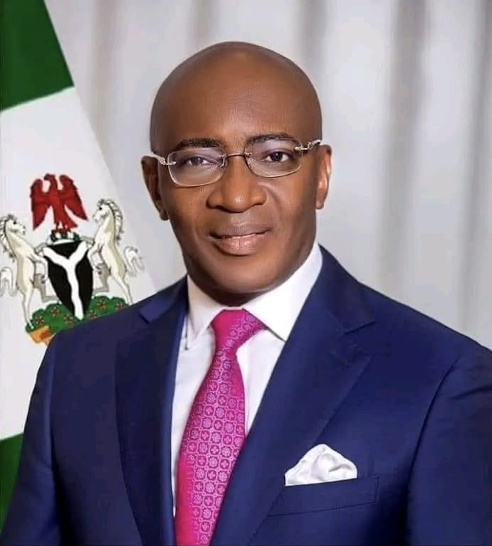 Akwa Ibom: SSG, ALGON Chair Lead APC Rally, Endorse Tinubu, Eno.