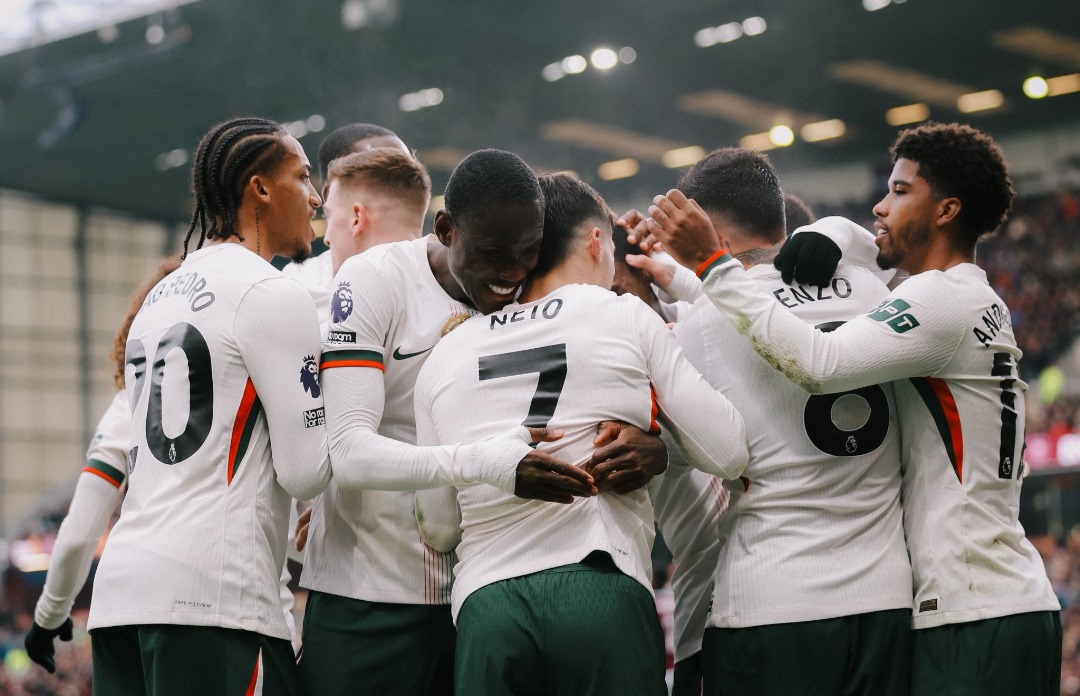 Premier League Review: Chelsea Win as Liverpool, Man City Stumble