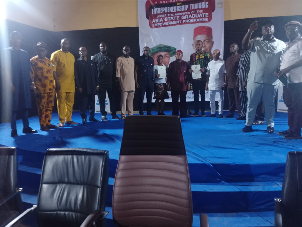 Otti Gives N150m Start-Up Grants to 150 Polytechnic Graduates