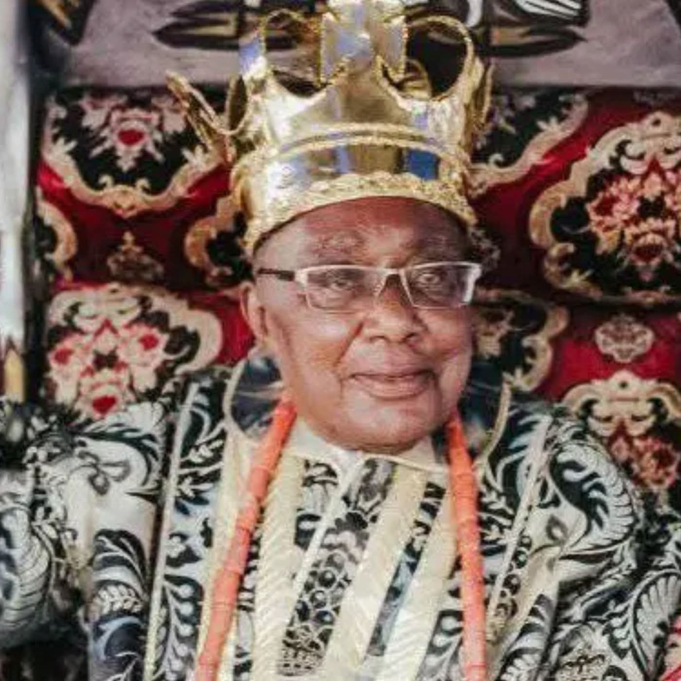 Suspended Azumini Monarch, Eze Eule, Rejects Abdication Claims